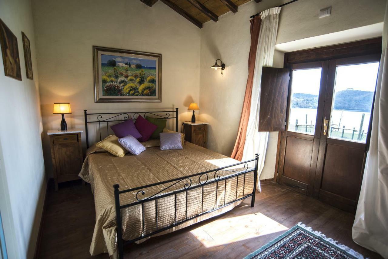 Agriturismo Lago Di Mezzano Valentano Extérieur photo